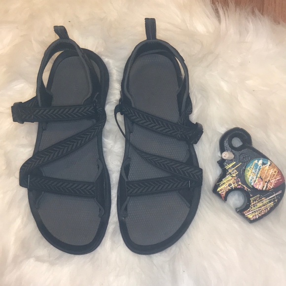 Columbia Other - Columbia sandals